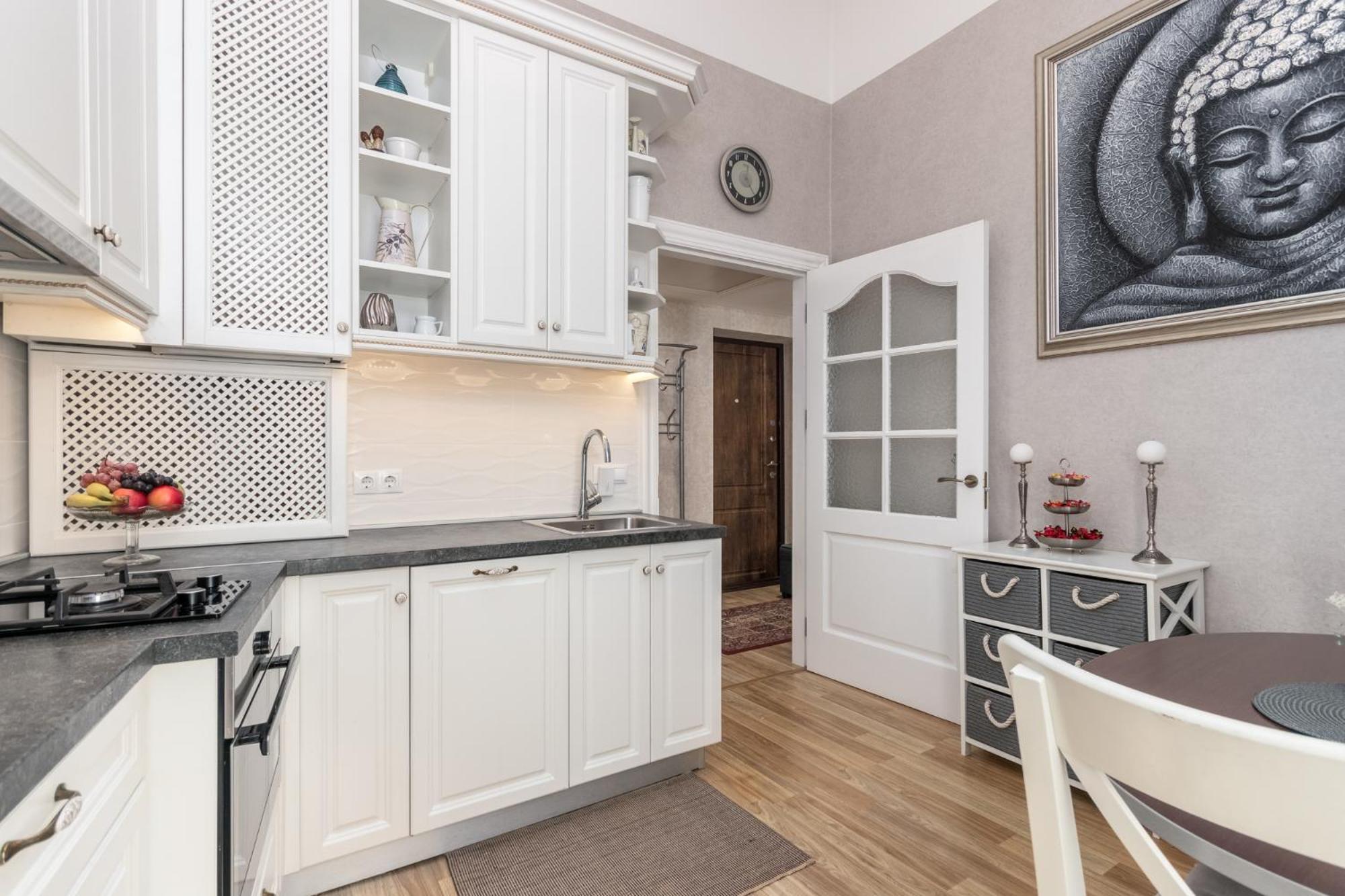 Elegant Apartment In Historical Centre & Free Locked Parking Riga Exteriör bild