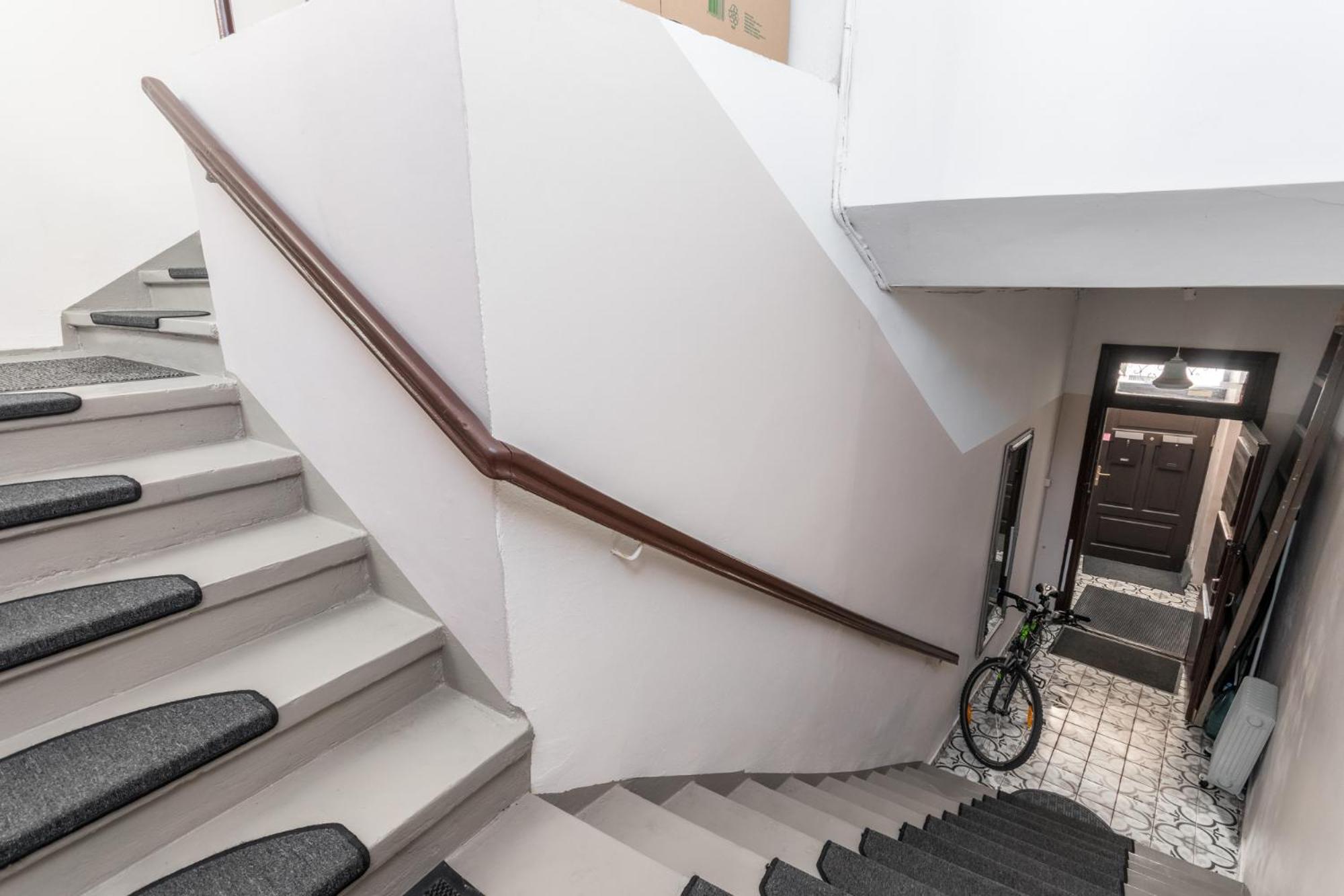 Elegant Apartment In Historical Centre & Free Locked Parking Riga Exteriör bild
